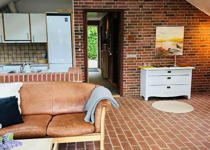 Prázdninový dům Luxury With Hot Tub & Wifi Børkop